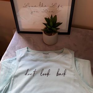 Carrie Underwood tank top-NWOT
